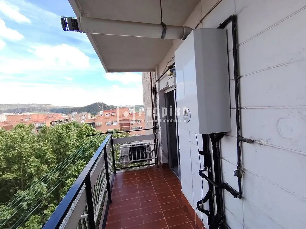 balcony