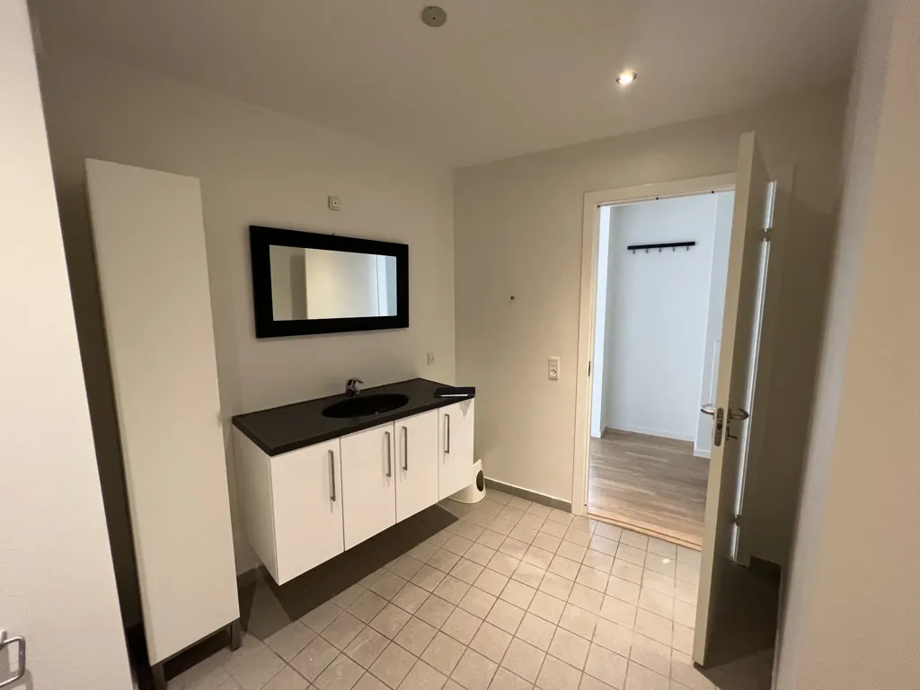 Vannitoad - Corner Flat with Private Garden in Gammel Havdrup