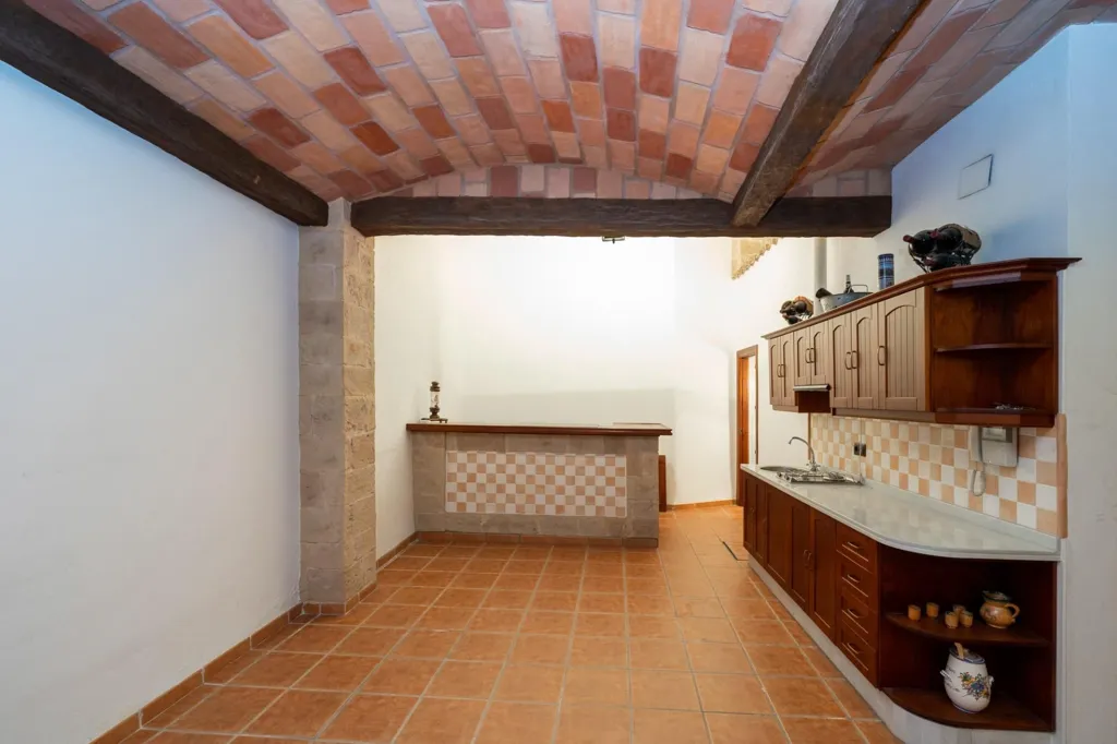 Kitchen - Luxury House with Private Lift in Granada Centre