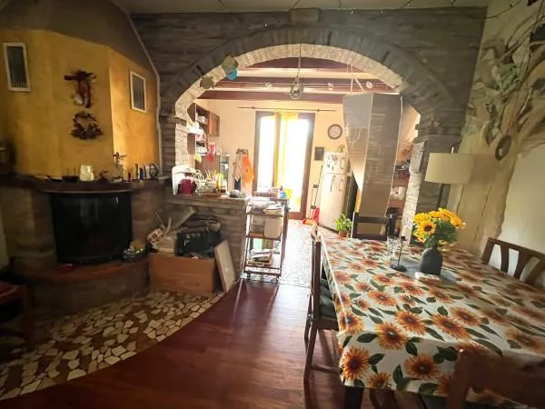Söögituba - Villa with Extensive Garden in Porto Viro