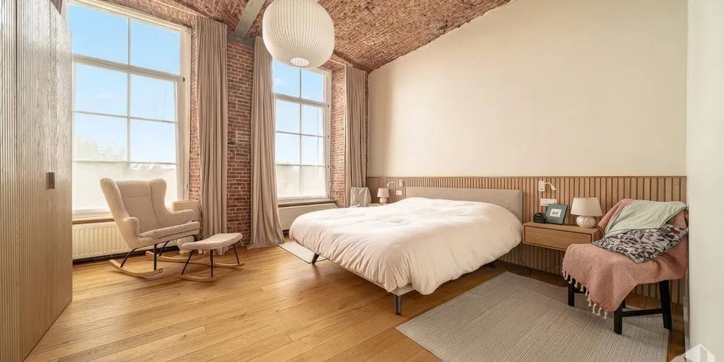 Magamistoad - Loft with Industrial Charm in Lot