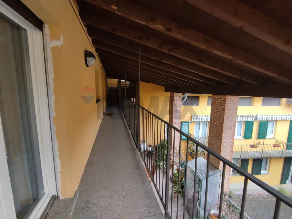 Balcon - Spacious 2-Bedroom Apartment in Cavallasca