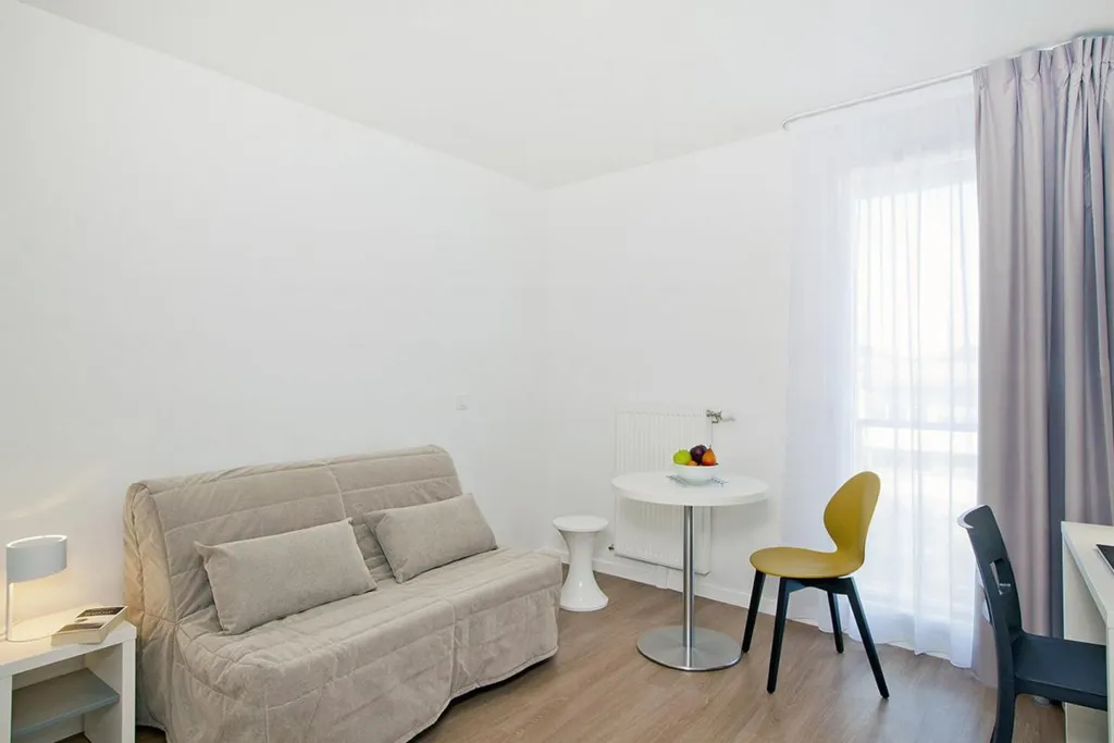 Séjour - Studio Meublé dans Résidence Étudiante à Massy-Palaiseau
