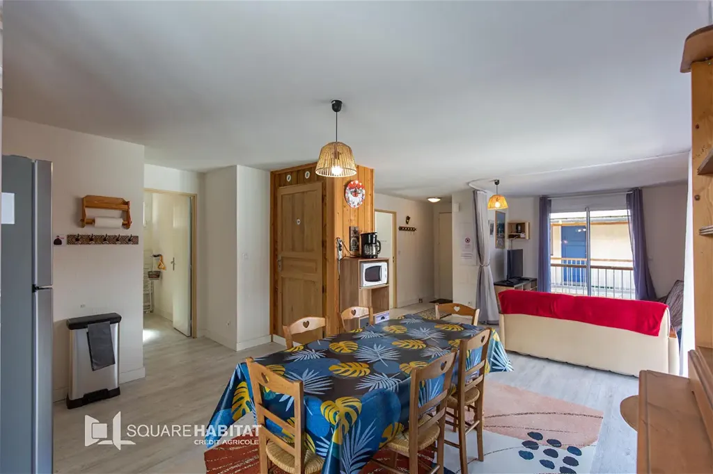 3-Bed Apartment with Mountain View in Barèges
