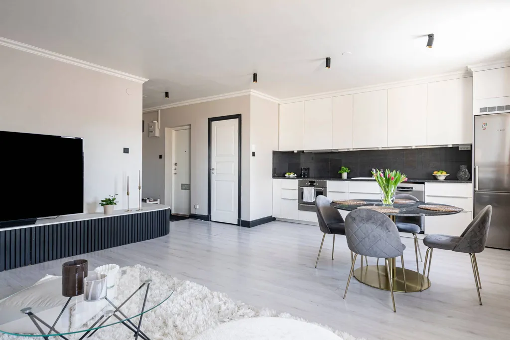 Elutuba - Modern Two-Bedroom Flat with Balcony in Västmanland