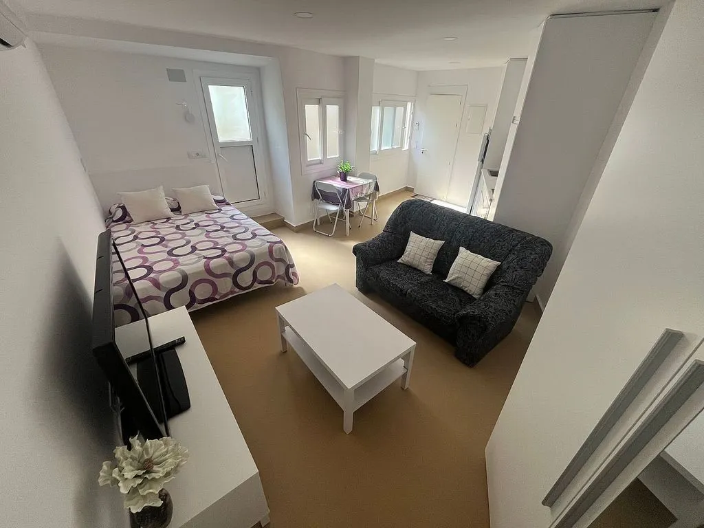 Chambres - Furnished Studio with Air Conditioning in Vva del Trabuco
