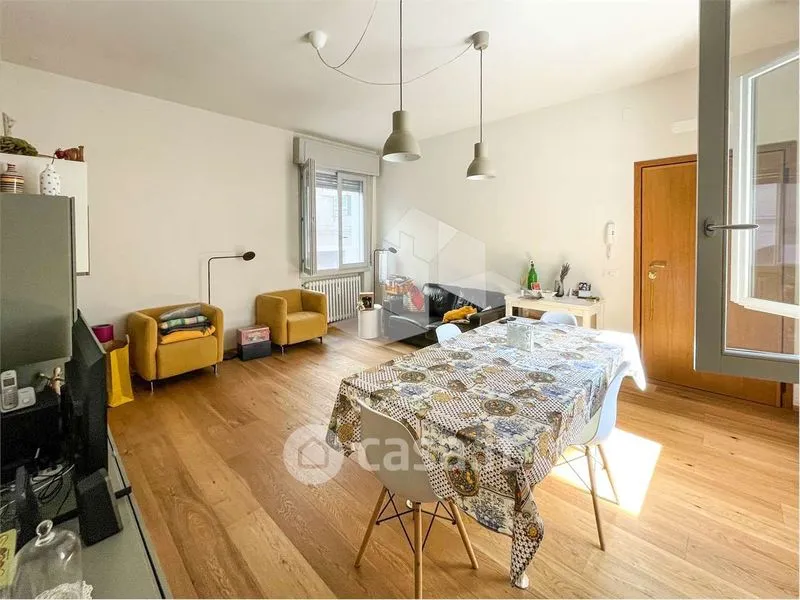 Salle à manger - Rustic Flat with Central Heating in Reggio Emilia Centre