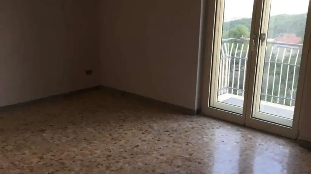 Pièces - Luxury Apartment with Mountain View in Sessa Aurunca