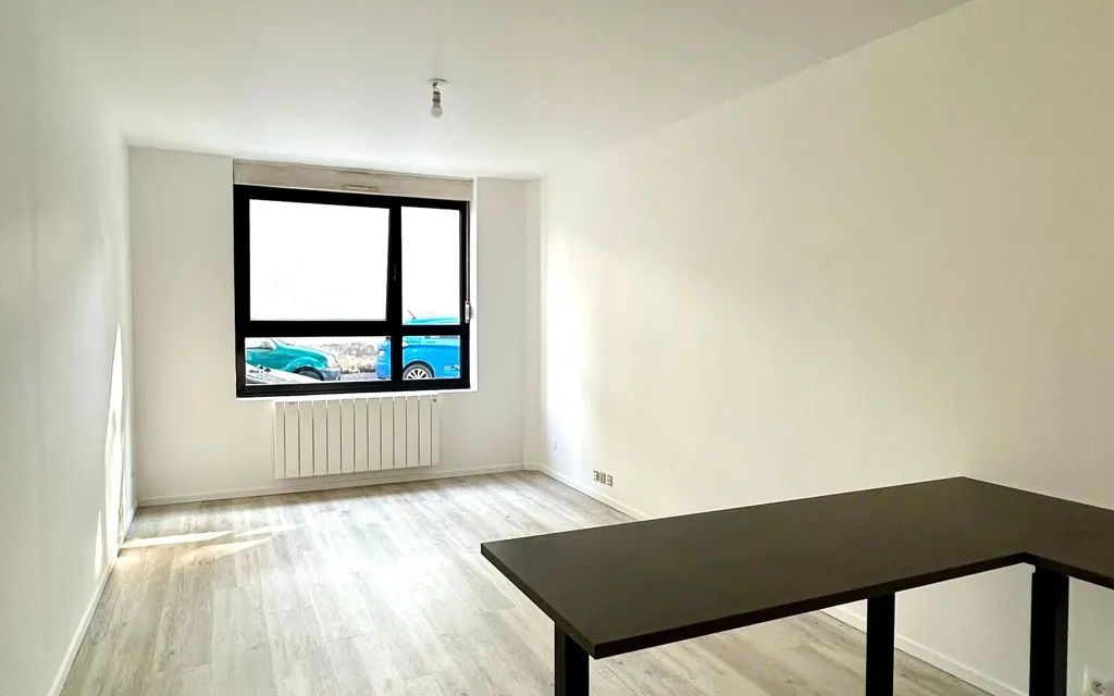 Toad - T2 Apartment with Parking in Reims