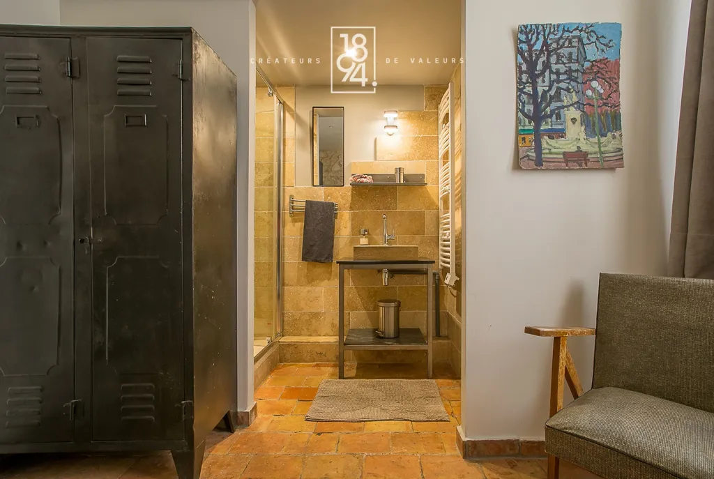 Salles de bain - Duplex Vue Mer dans le Secteur Vieux-Port