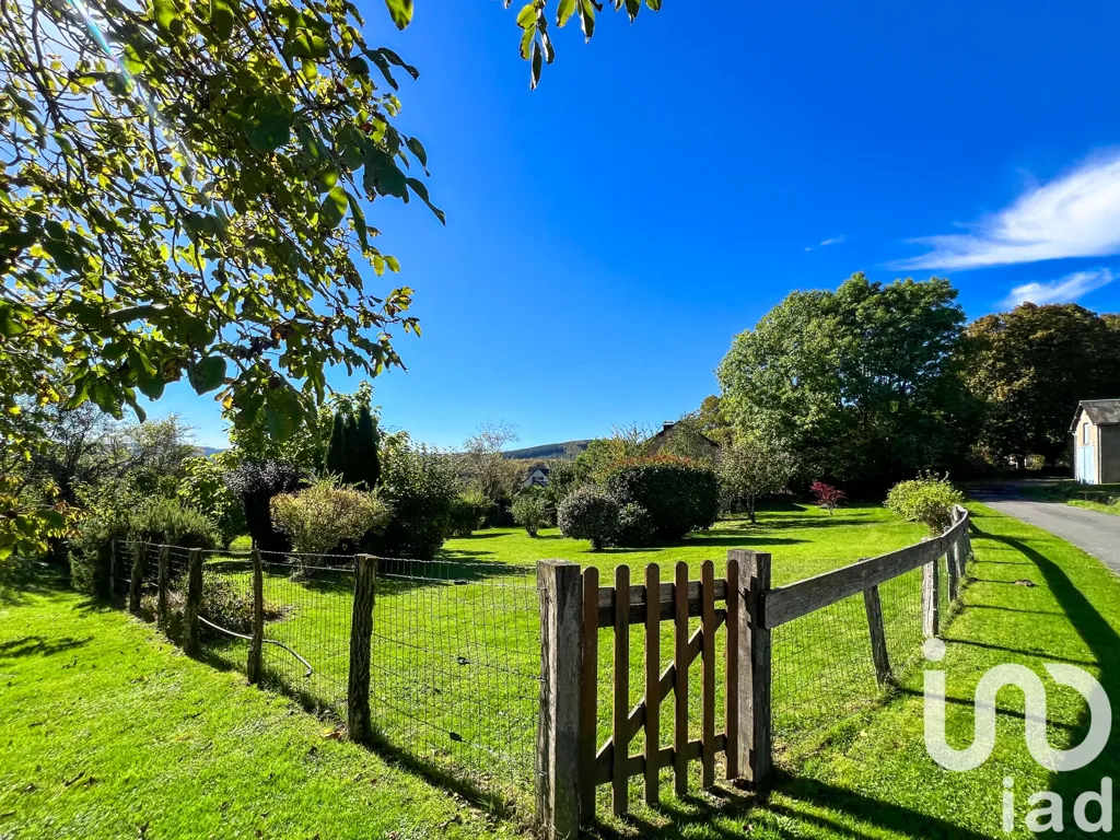 Aed - Charming House with Garden in Anost