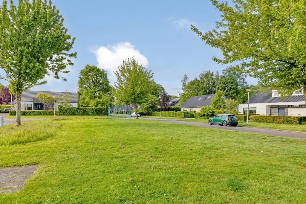 Jardin - 2/1 Cap House with Double Garage in Wouw