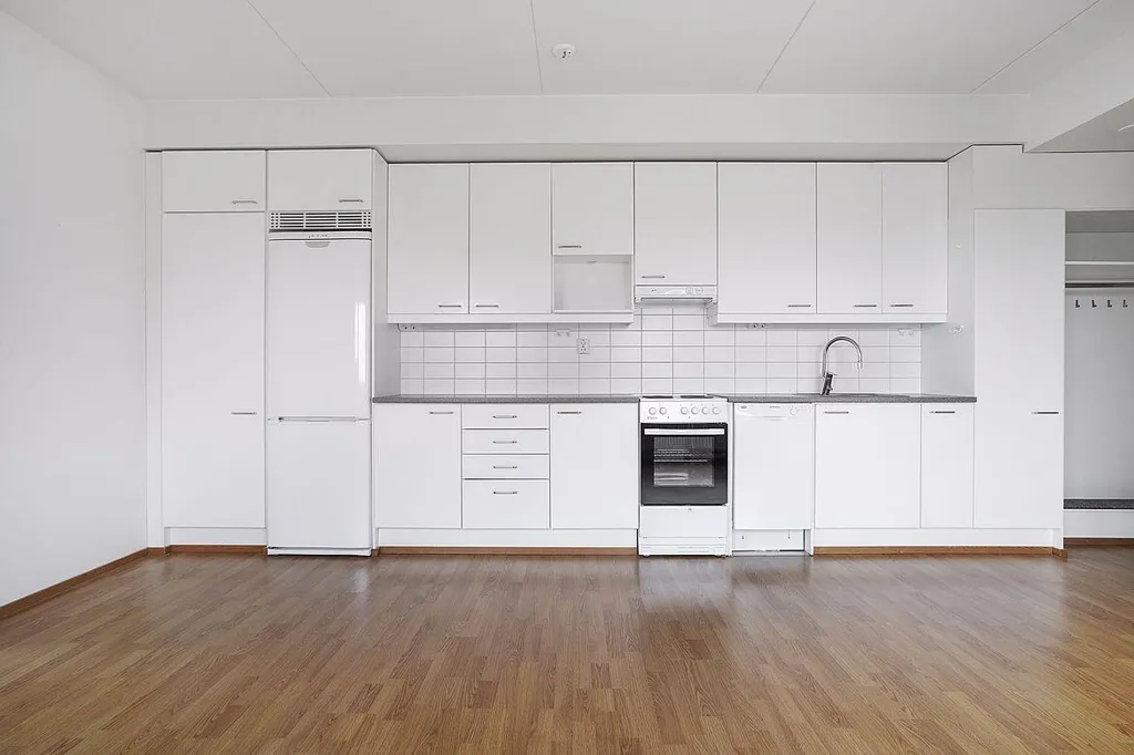 Cuisine - Modern Flat with Balcony in Hermanni, Helsinki