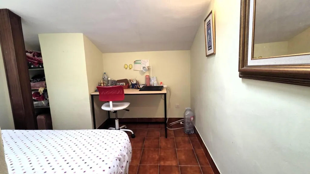 Chambres - 4-Bedroom Flat with South/East Orientation in Ávila