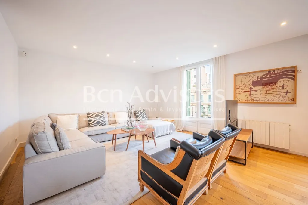 Elutuba - Renovated Apartment with Balcony in Dreta de l'Eixample