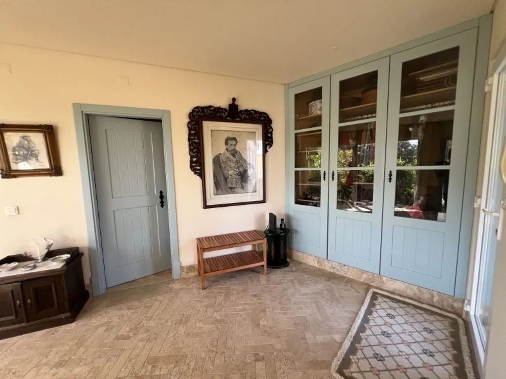 Esik - Luxury Farmhouse with Traditional Architecture in Advagar