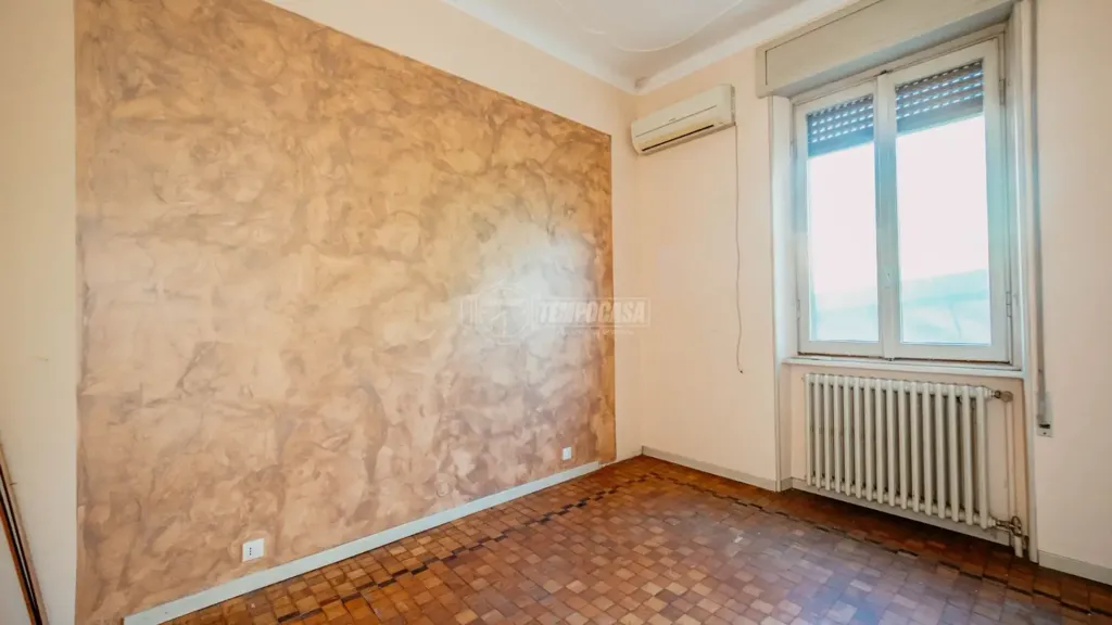 Toad - Two-Bedroom House with Garden in Vigevano Centre