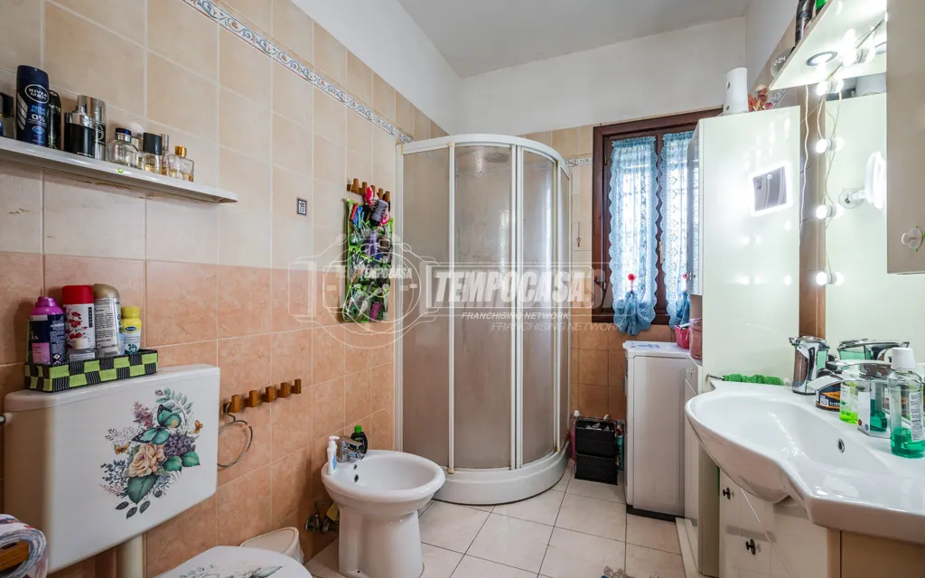 Salles de bain - Modern Apartment with Large Terrace in Vignola