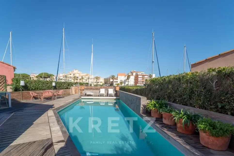 Piscine - Maison 4 pièces à Le Cap d'Agde