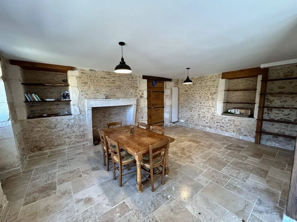 Salle à manger - Maison de Luxe avec Piscine à Yvrac