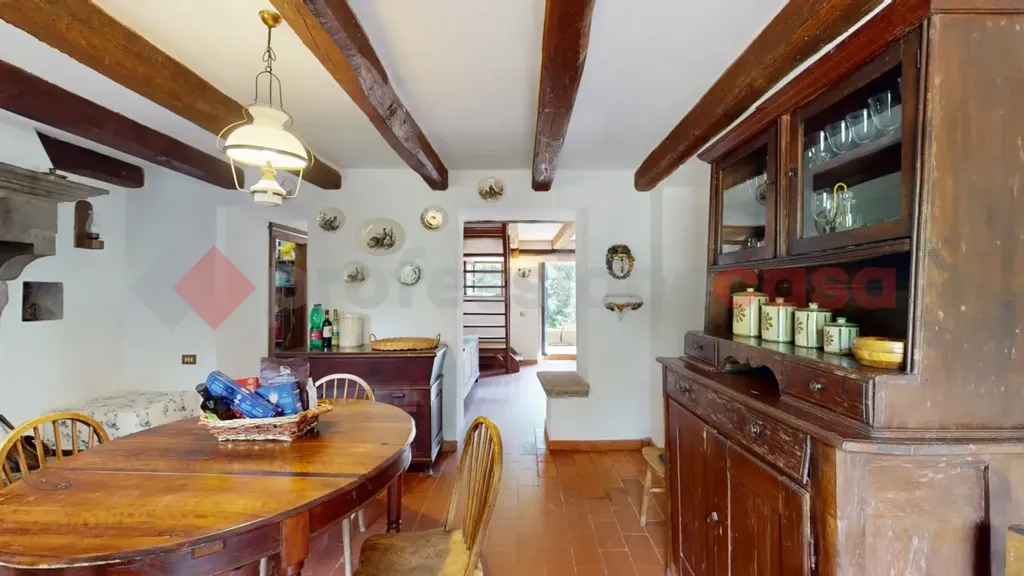 Söögituba - Rustic House with Pool in Castiglione Di Garfagnana