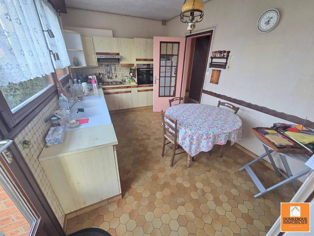 Cuisine - Maison individuelle avec terrasse à Leffrinckoucke