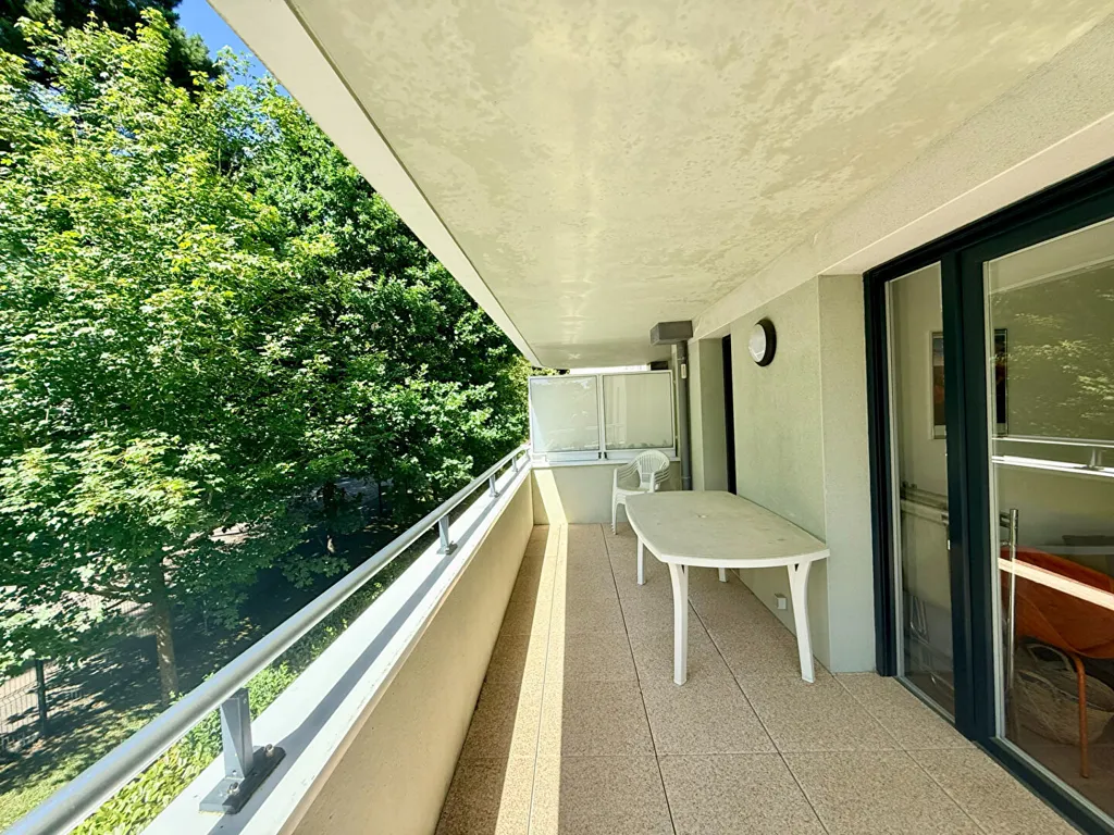 Rõdu - Modern Flat with Terrace in La Baule Escoublac