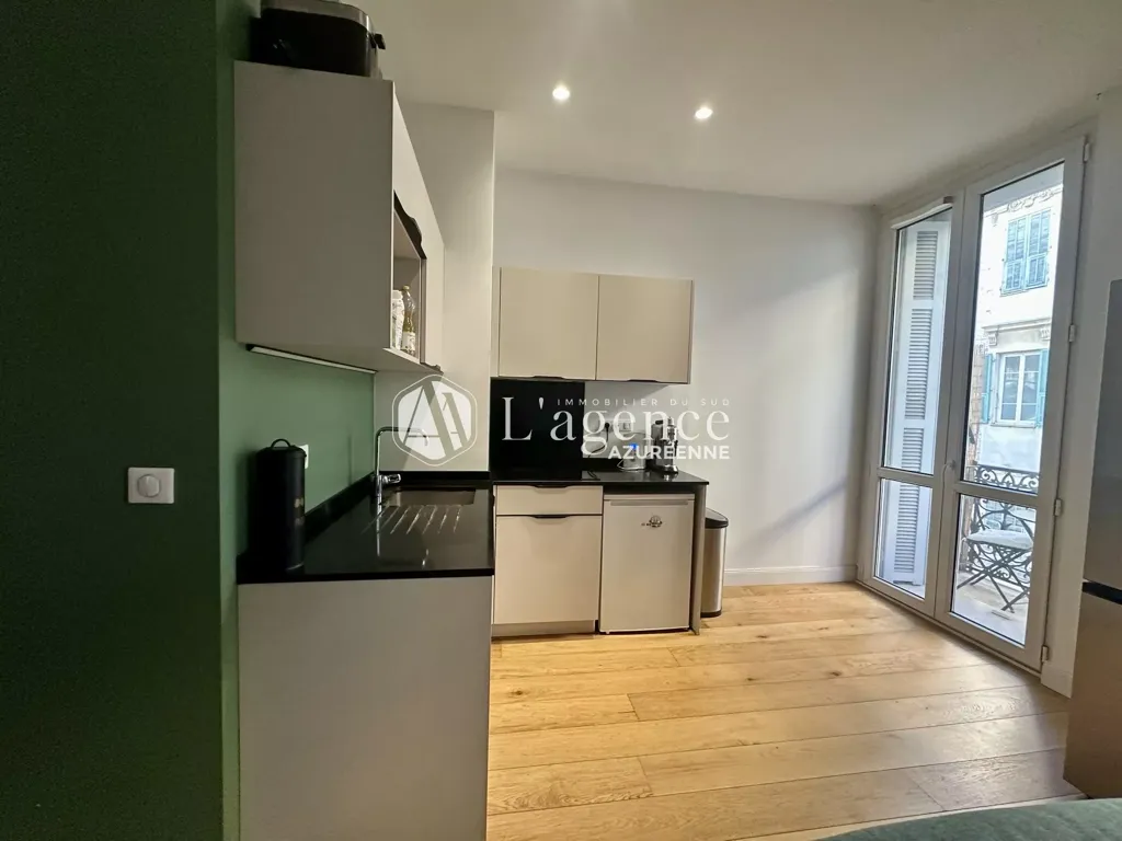 Kitchen - 2-Bedroom Apartment with Balcony in Nice
