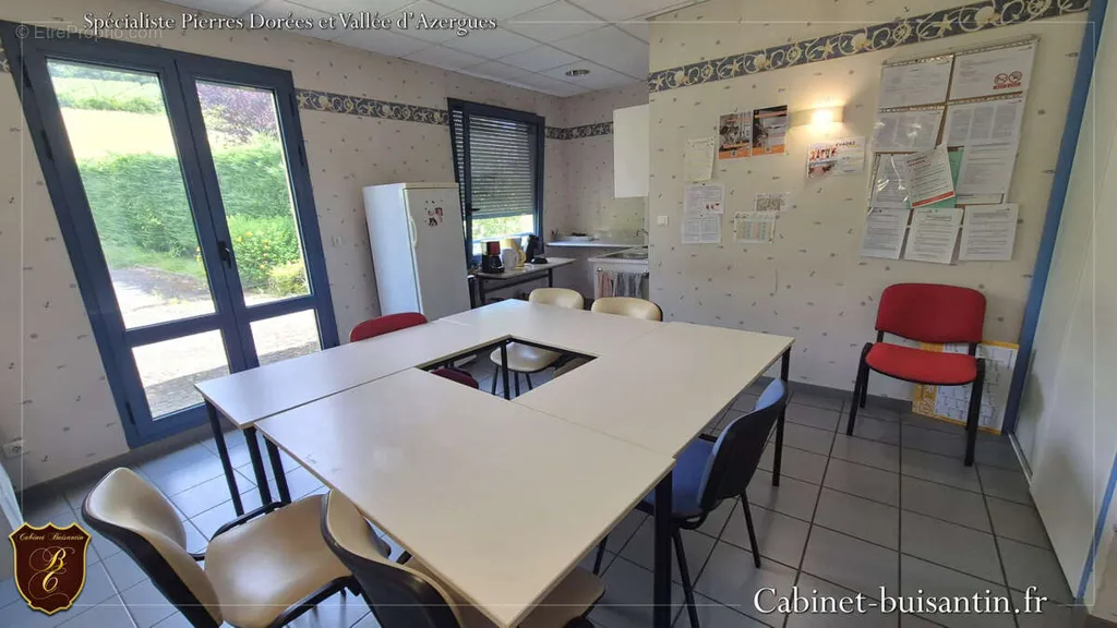 Sala da pranzo - Office Building in Village Centre, Le Bois d'Oingt