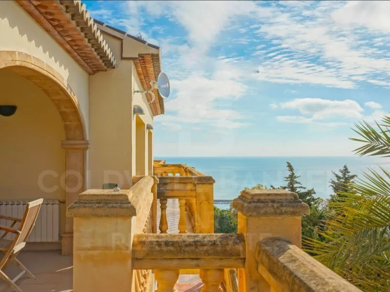 Terrace - Traditional Villa with Panoramic Views in Javea