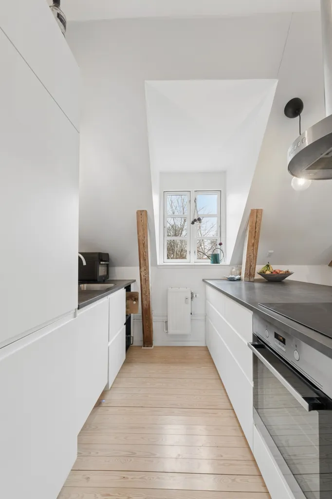 Cucina - Characterful Flat with Large Windows in Fredensborg