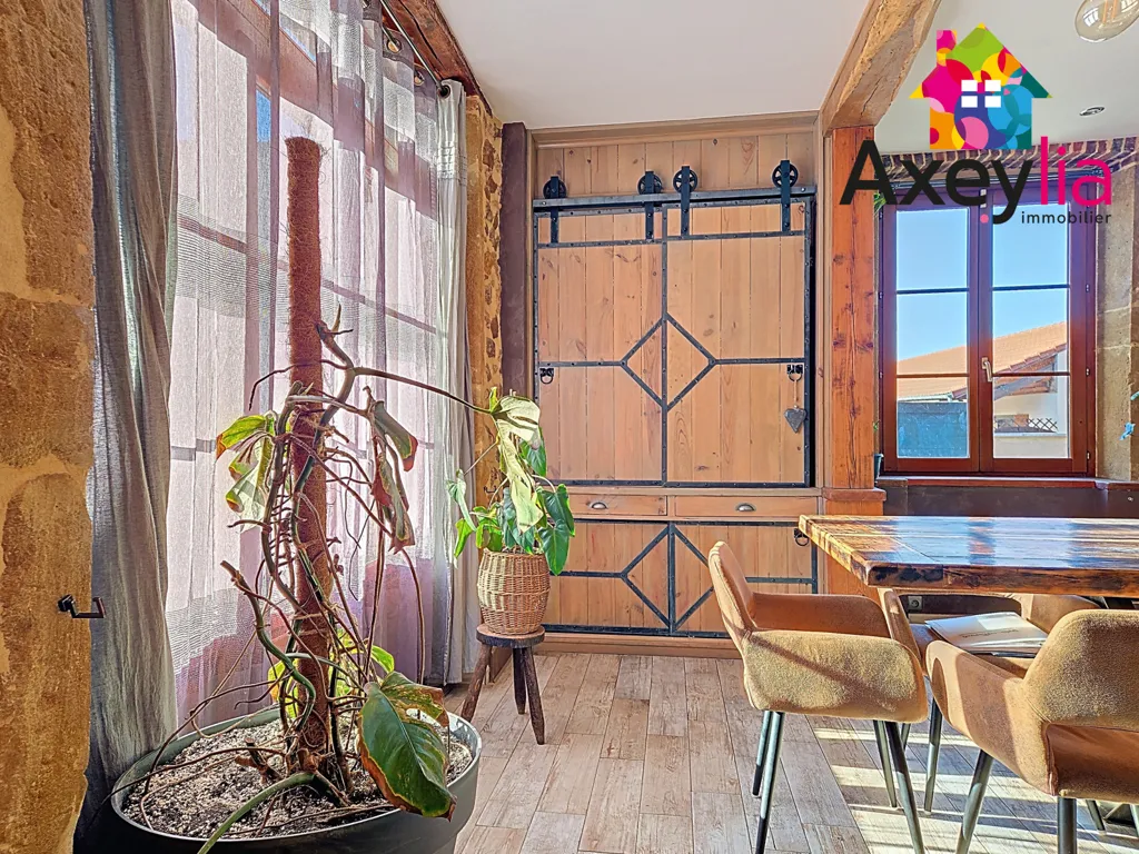 Salle à manger - Grande Maison avec Charme à Charlieu