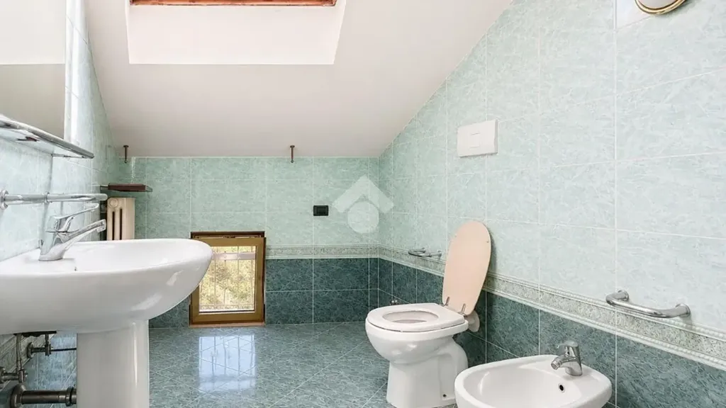 Salles de bain - Independent Villa with Garden in Sorgà