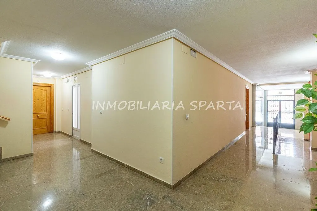 Entrée - Charming Duplex with Terrace in City Centre