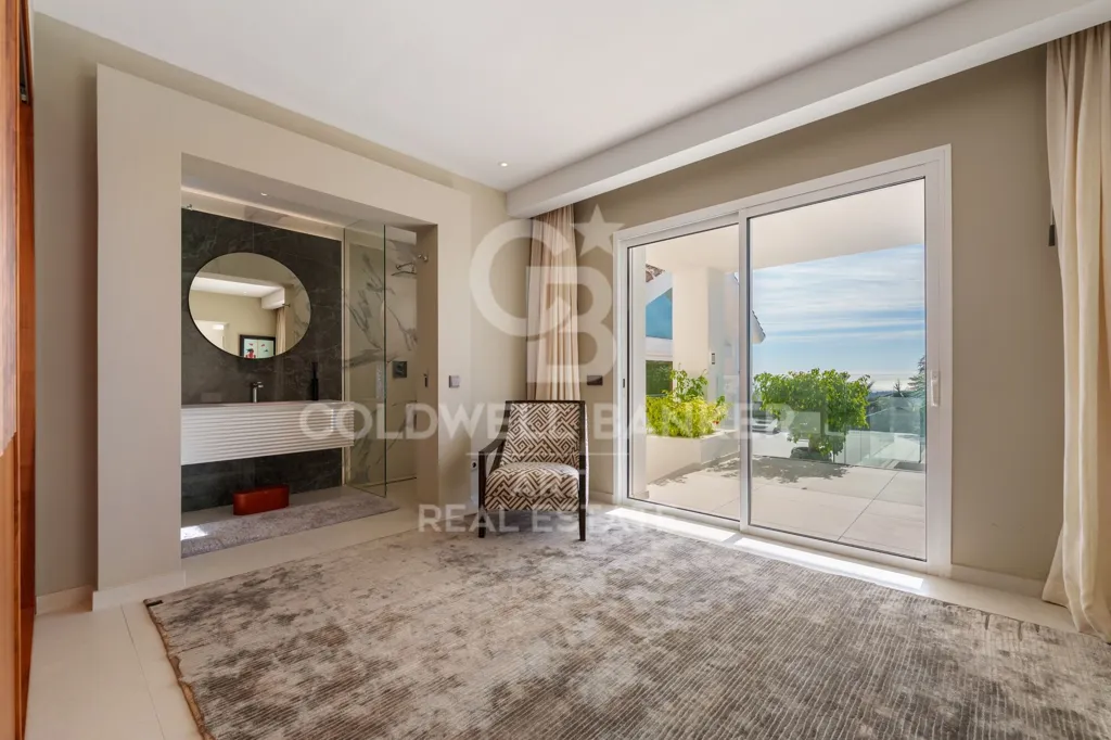 Rõdu - Contemporary Mediterranean Villa with Panoramic Views in Benahavís