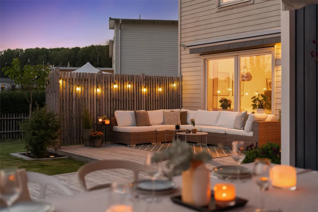 Terrace - Modern Villa with Garden in Sunny Location