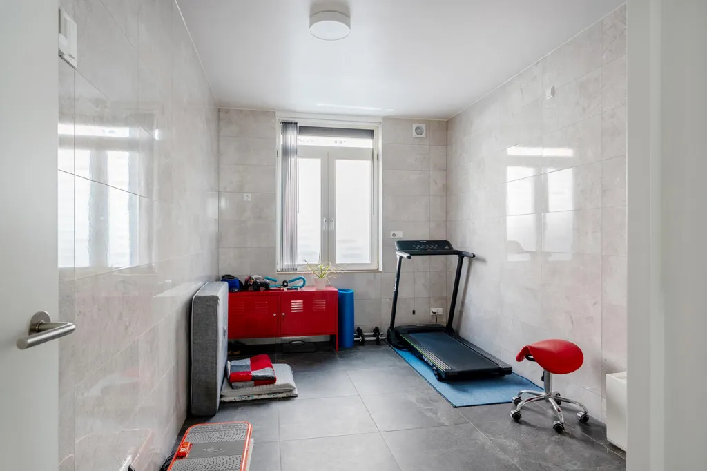 Toad - Galerijflat with Modern Kitchen in Provenierswijk