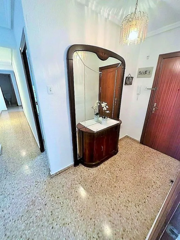 Esik - Furnished Flat with Balcony in Tormos