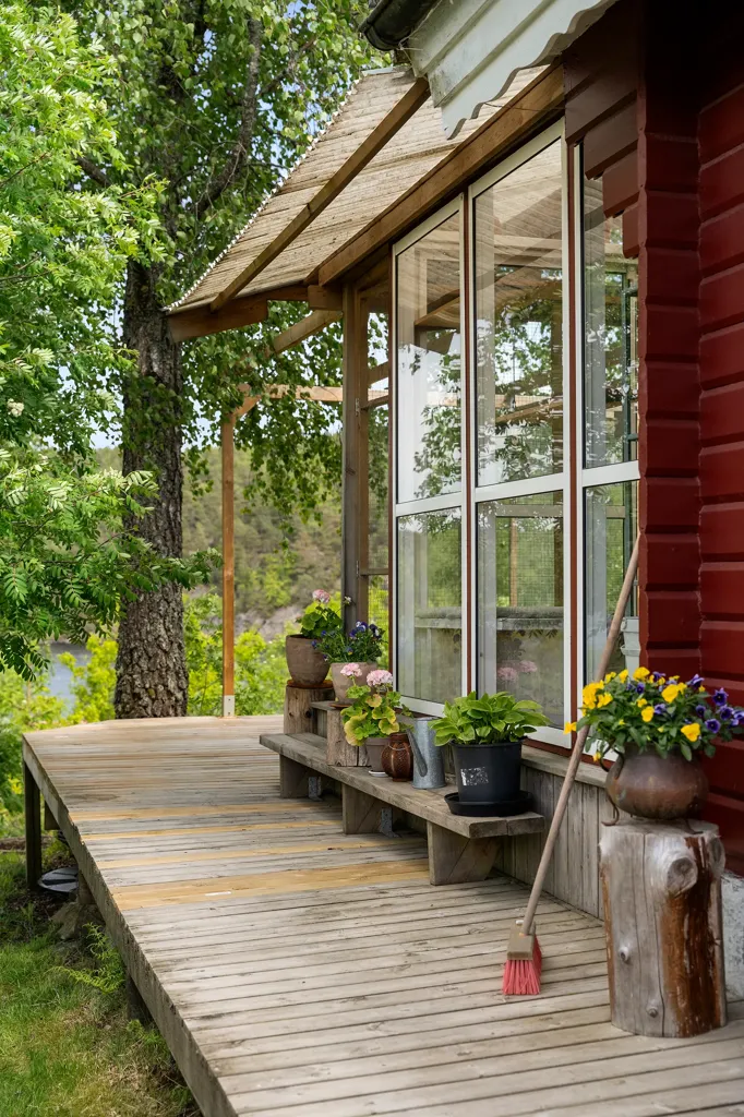 Terrasse - Co-op Cottage with Lake View at Ryrsjön