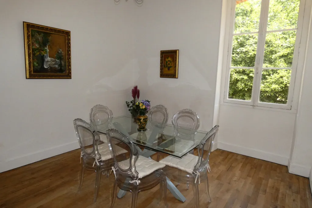 Sala da pranzo - Historic House with Tower in Guéret