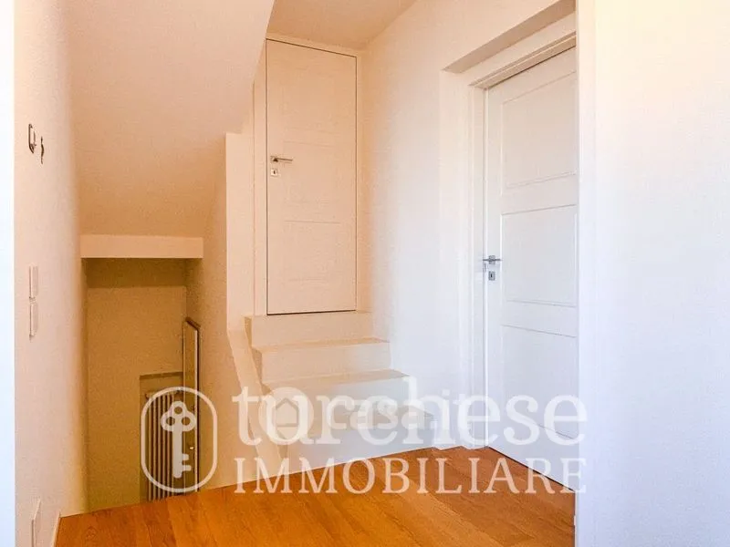 Entrée - Rustic Trilocale with Balcony in Sorisole