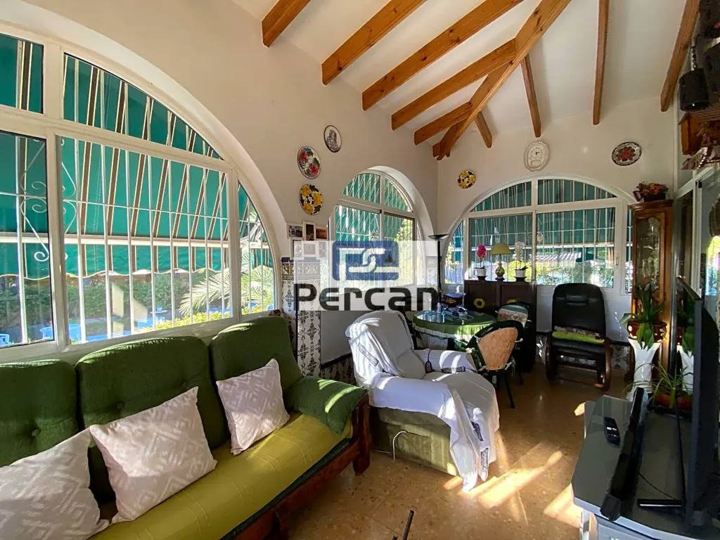 Elutuba - Rustic Finca with Pool in Alicante
