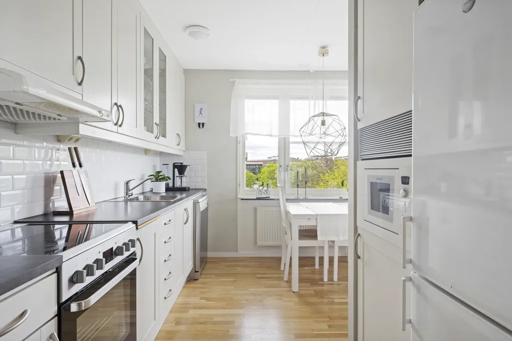 Köök - Apartment with Balcony in Uppsala