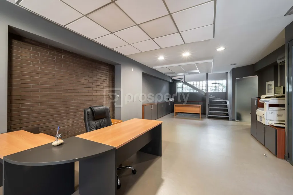 Bureau - Commercial Building with Parking in Chalandri