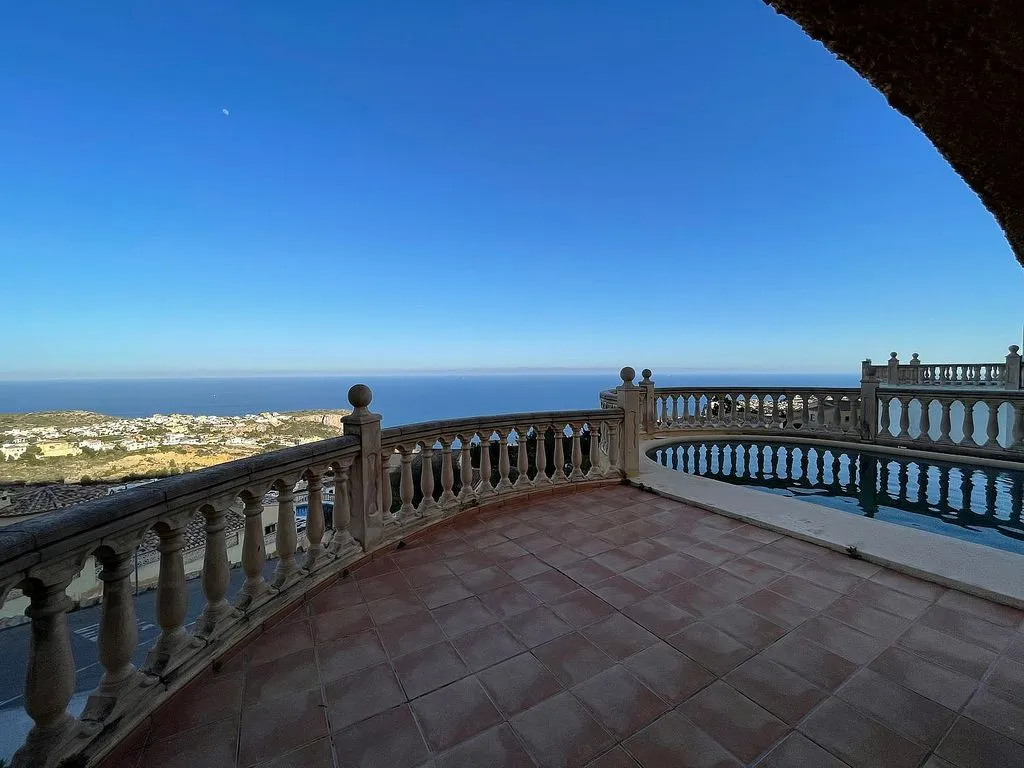 Terrasse - Traditional Villa with Sea View in Cumbre del Sol