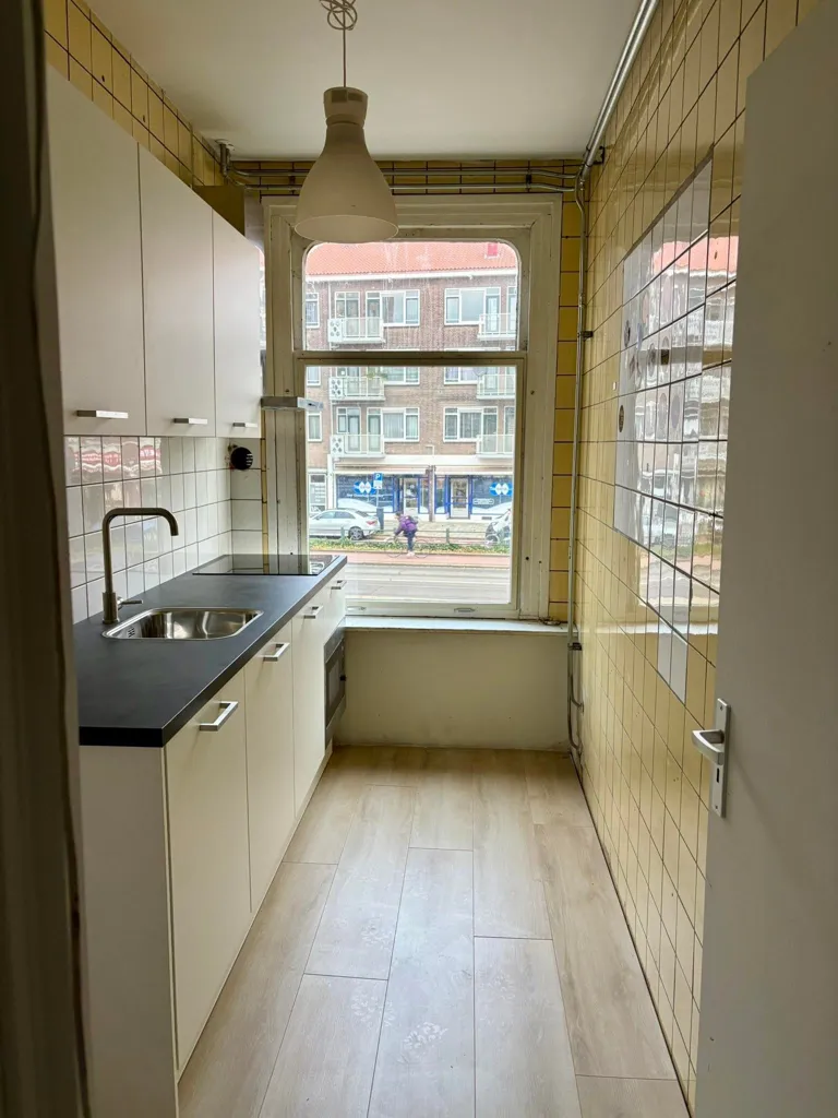 Cuisine - Furnished Studio with Balcony in Rotterdam Vreewijk