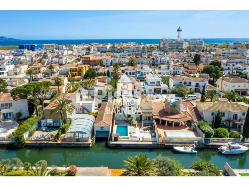 Vue aérienne - Bright Studio with Sea View in Empuriabrava