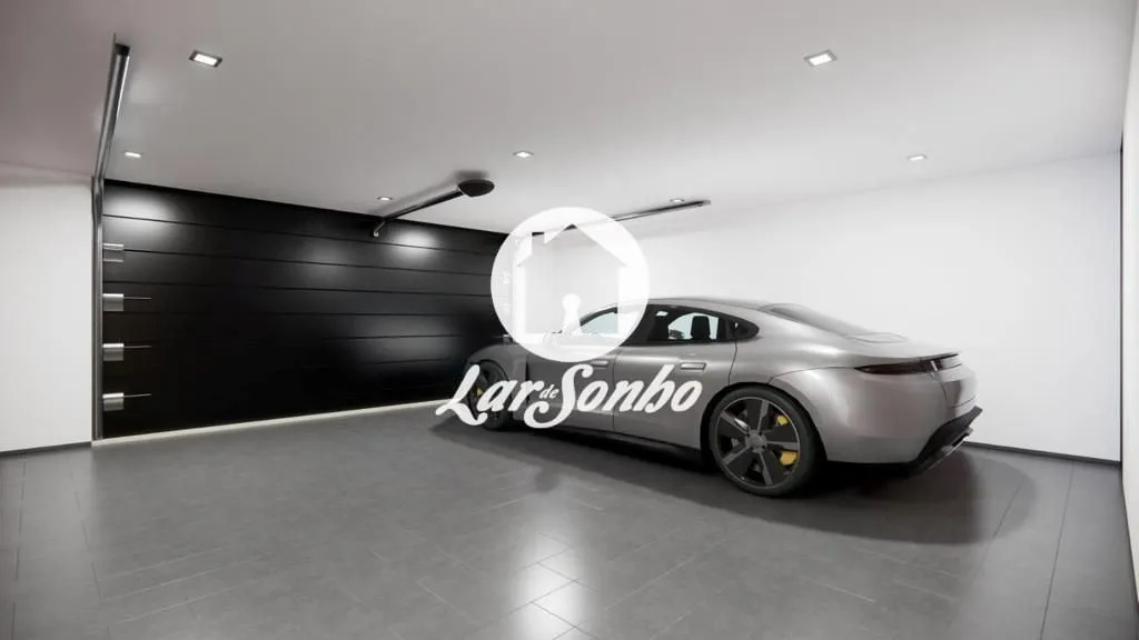 Garage - Luxury Villa with River Views in Esposende