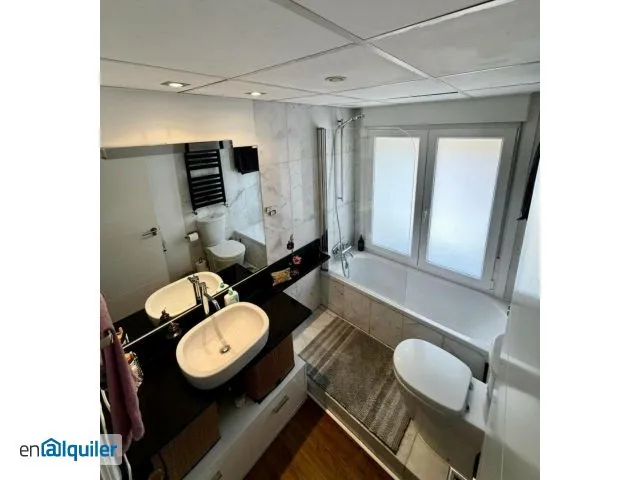 Salles de bain - Furnished Flat with Air Conditioning in Malasaña