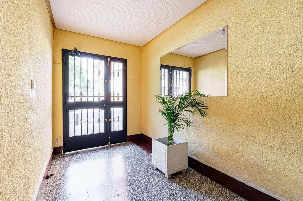 Esik - Flat with Terrace in Alcobendas Centre